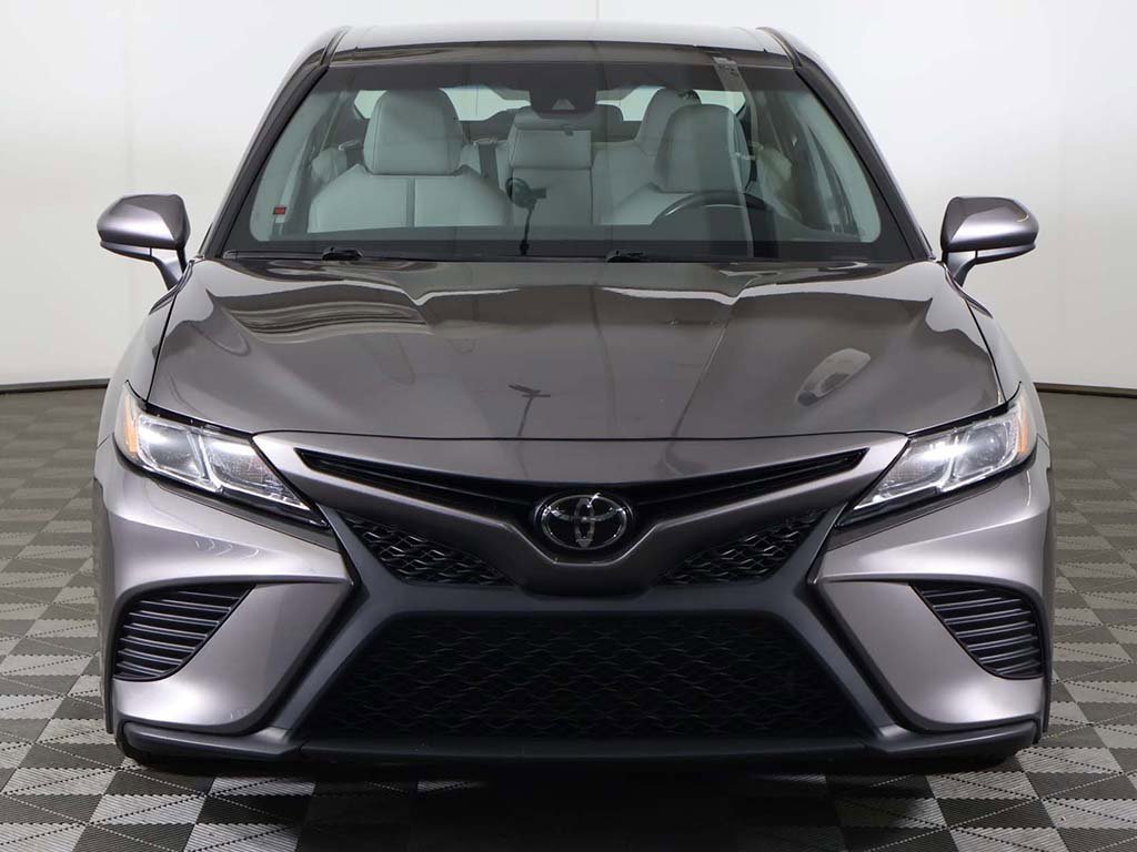 Used 2018 Toyota Camry SE image 8
