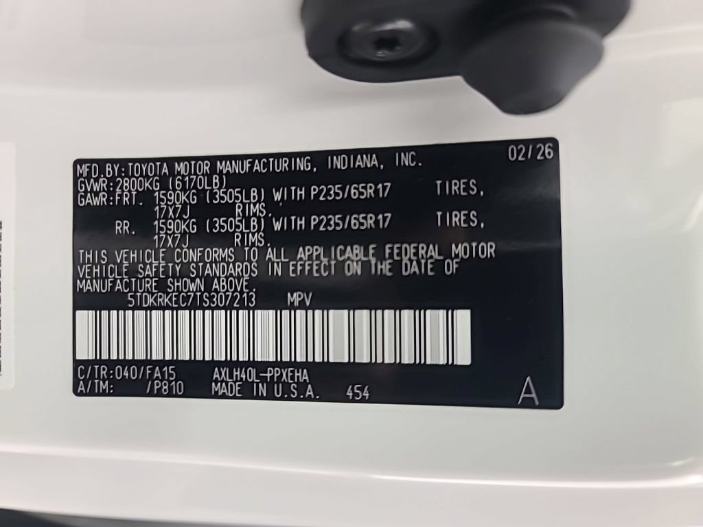 Used 2026 Toyota Sienna LE FWD image 39