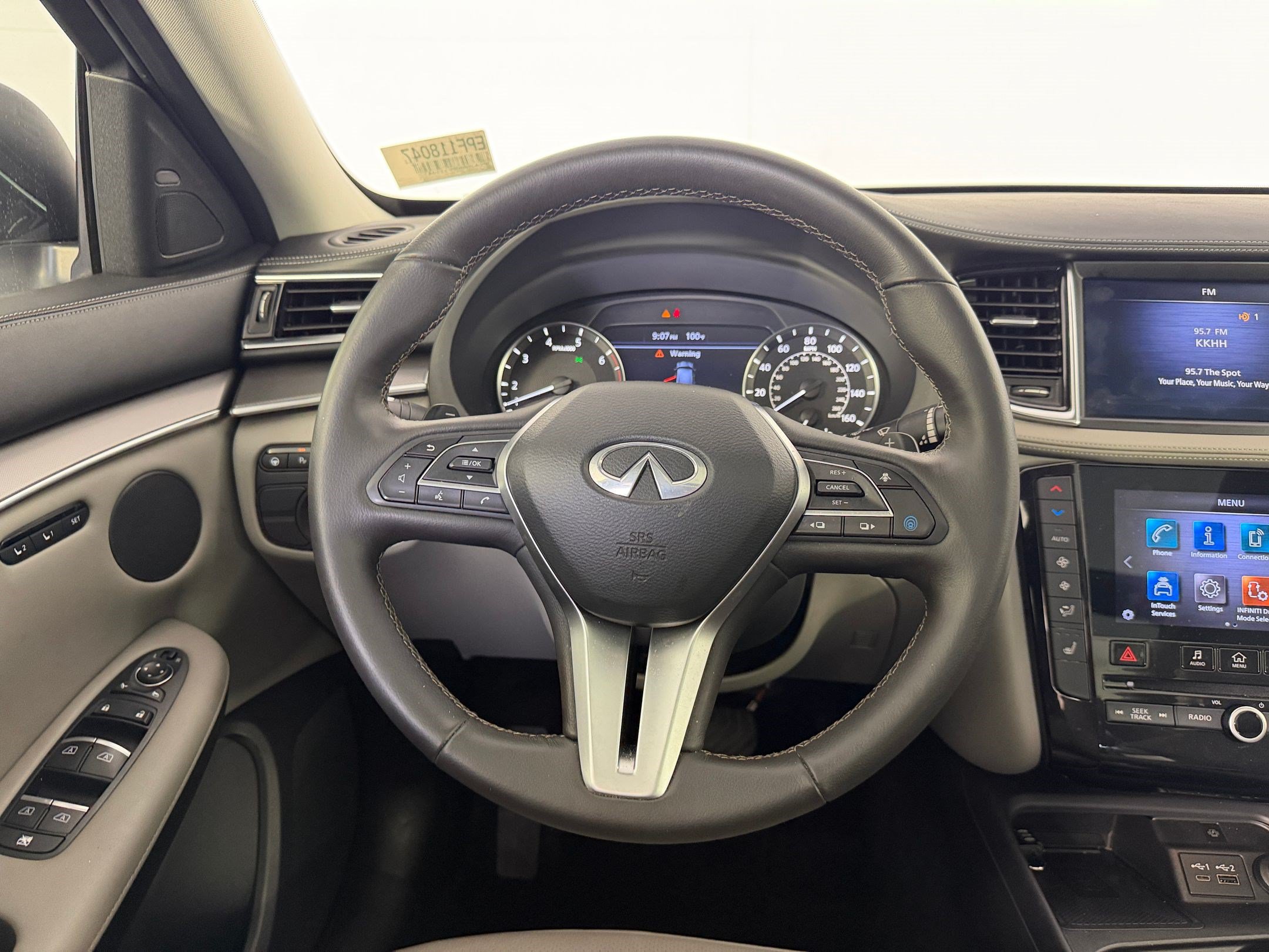 Used 2023 INFINITI QX50 Luxe FWD image 32