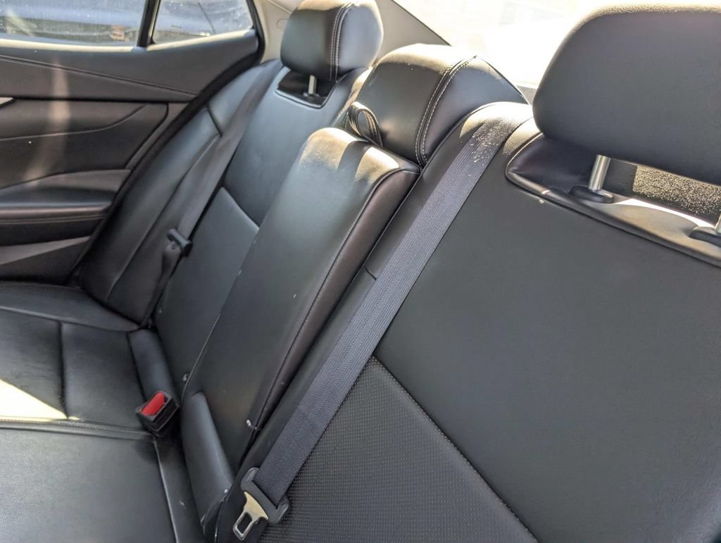 Used 2022 Nissan Maxima SV w/ Floor Mat Group FWD image 19