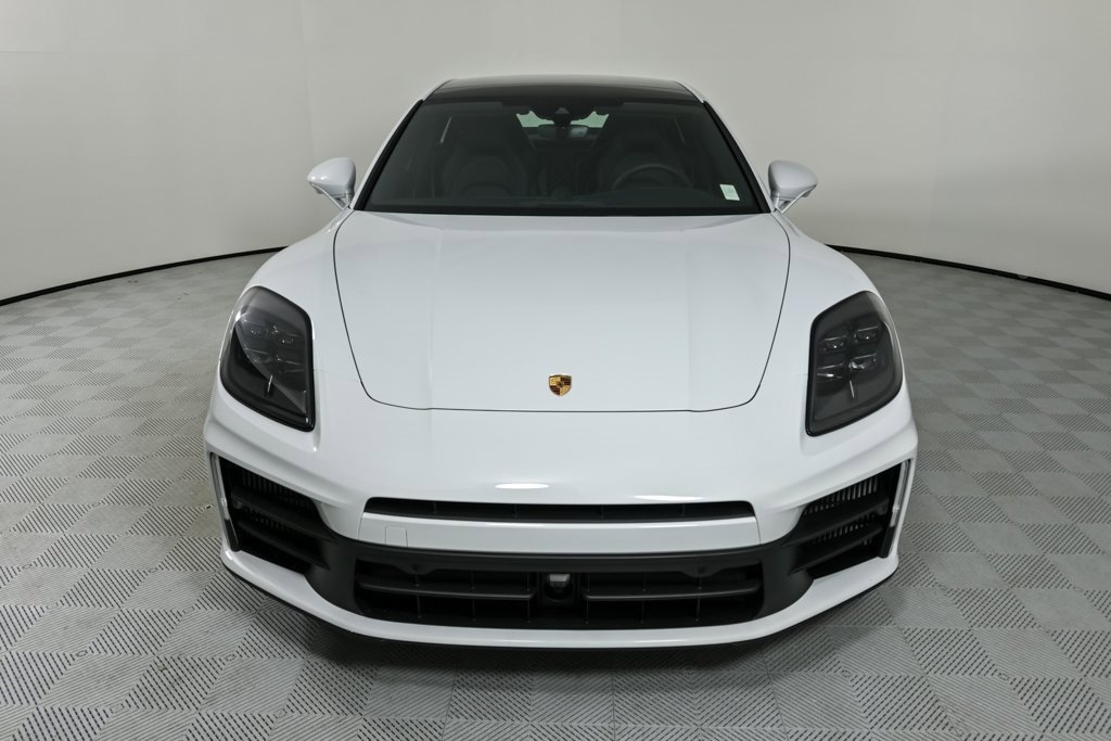New 2025 Porsche Panamera image 36