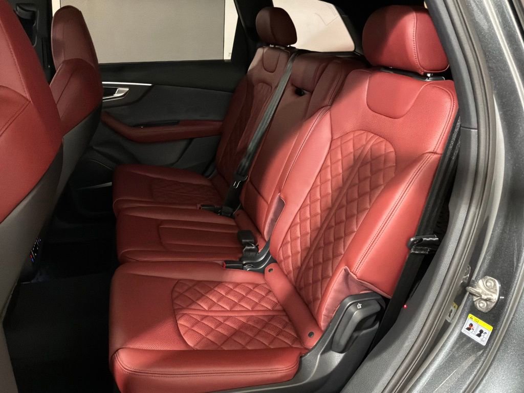 New 2026 Audi SQ7 Premium Plus image 18