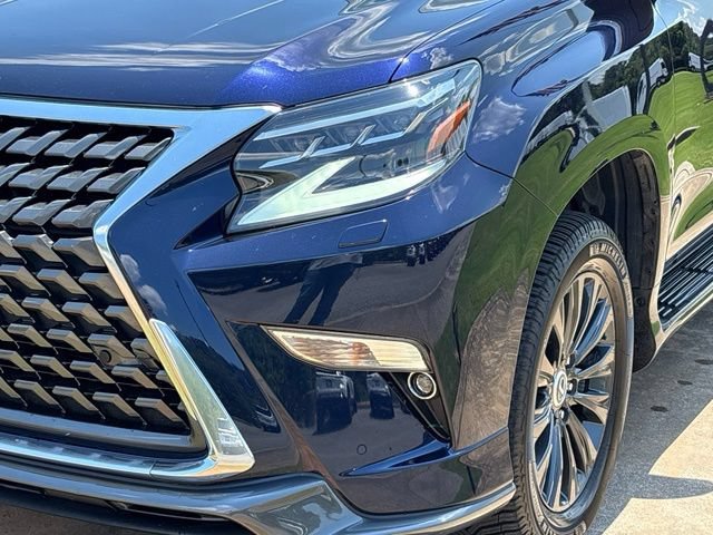 Used 2023 Lexus GX 460 Premium w/ Accessory Package AWD/4WD image 11