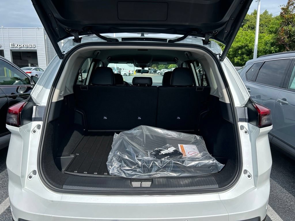 New 2026 Nissan Rogue SV AWD/4WD image 50