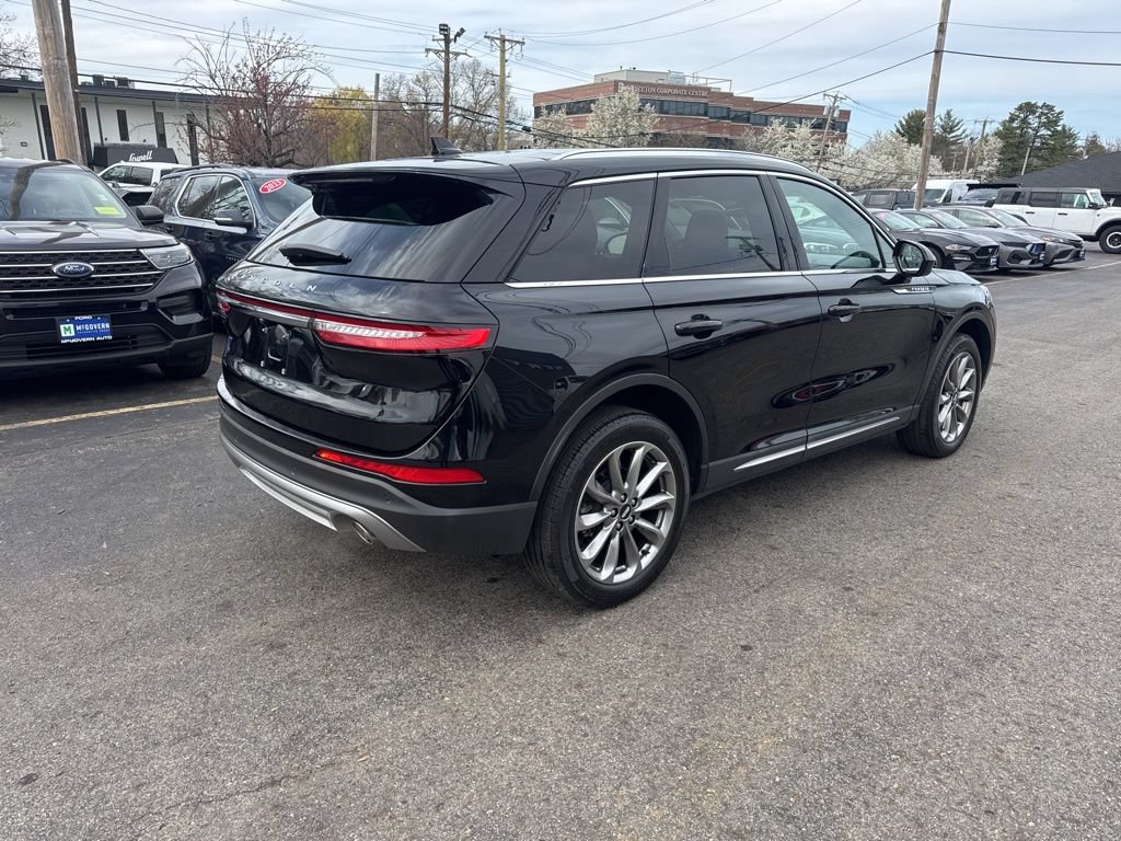 Used 2022 Lincoln Corsair AWD w/ Premium Package image 9