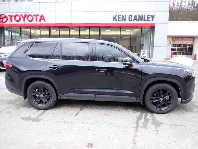 Used 2024 Toyota Grand Highlander Platinum image 2