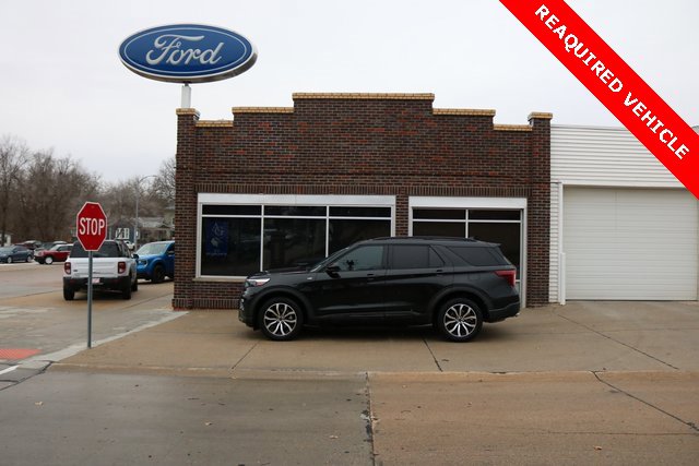 Used 2022 Ford Explorer ST-Line w/ Class IV Trailer Tow Package