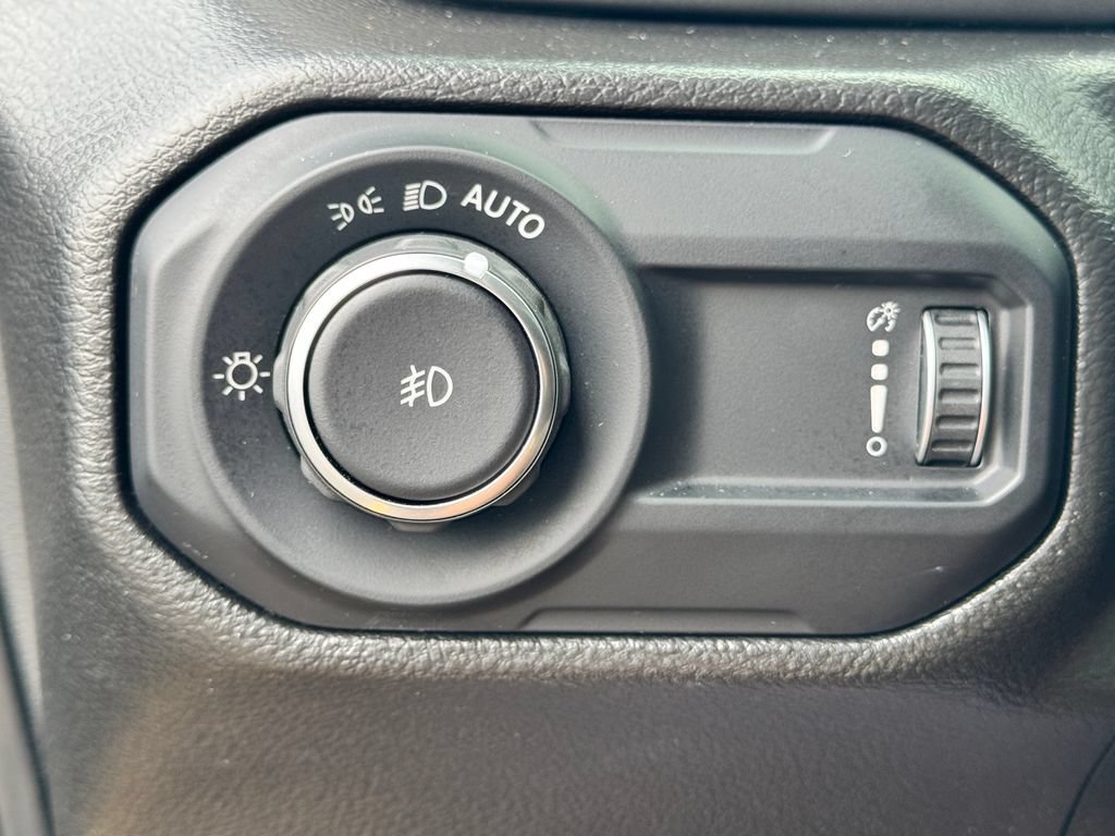 Used 2023 Jeep Wrangler Sport AWD/4WD image 26