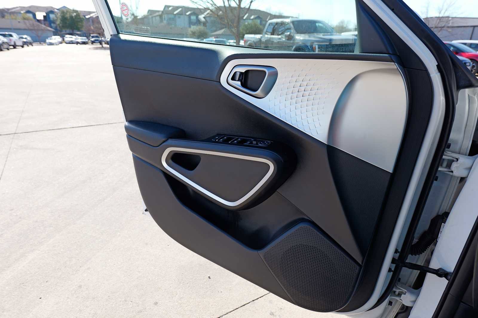 Certified 2024 Kia Soul LX w/ Option Group 015 image 20