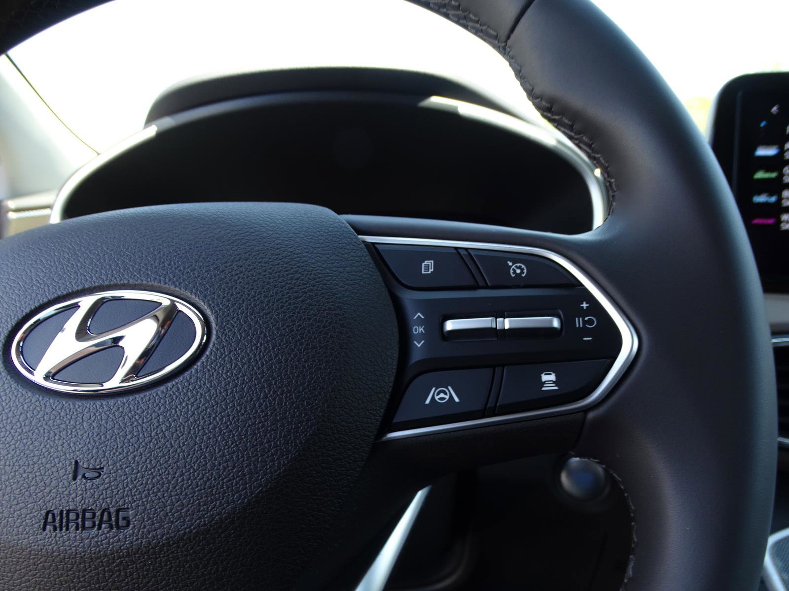 Used 2023 Hyundai Santa Fe SEL Convenience image 20