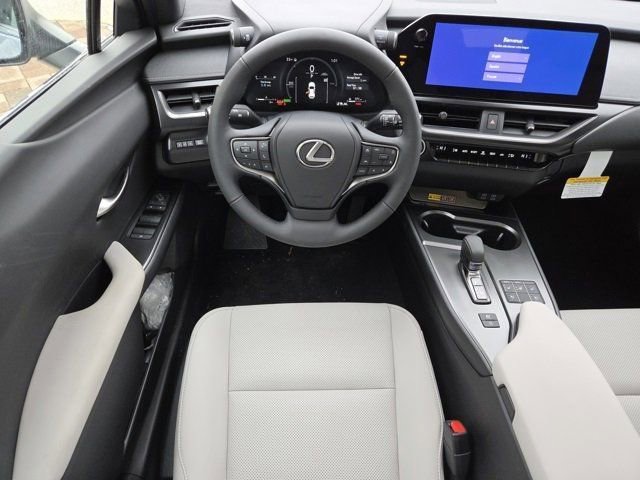 New 2025 Lexus UX 300h AWD image 4