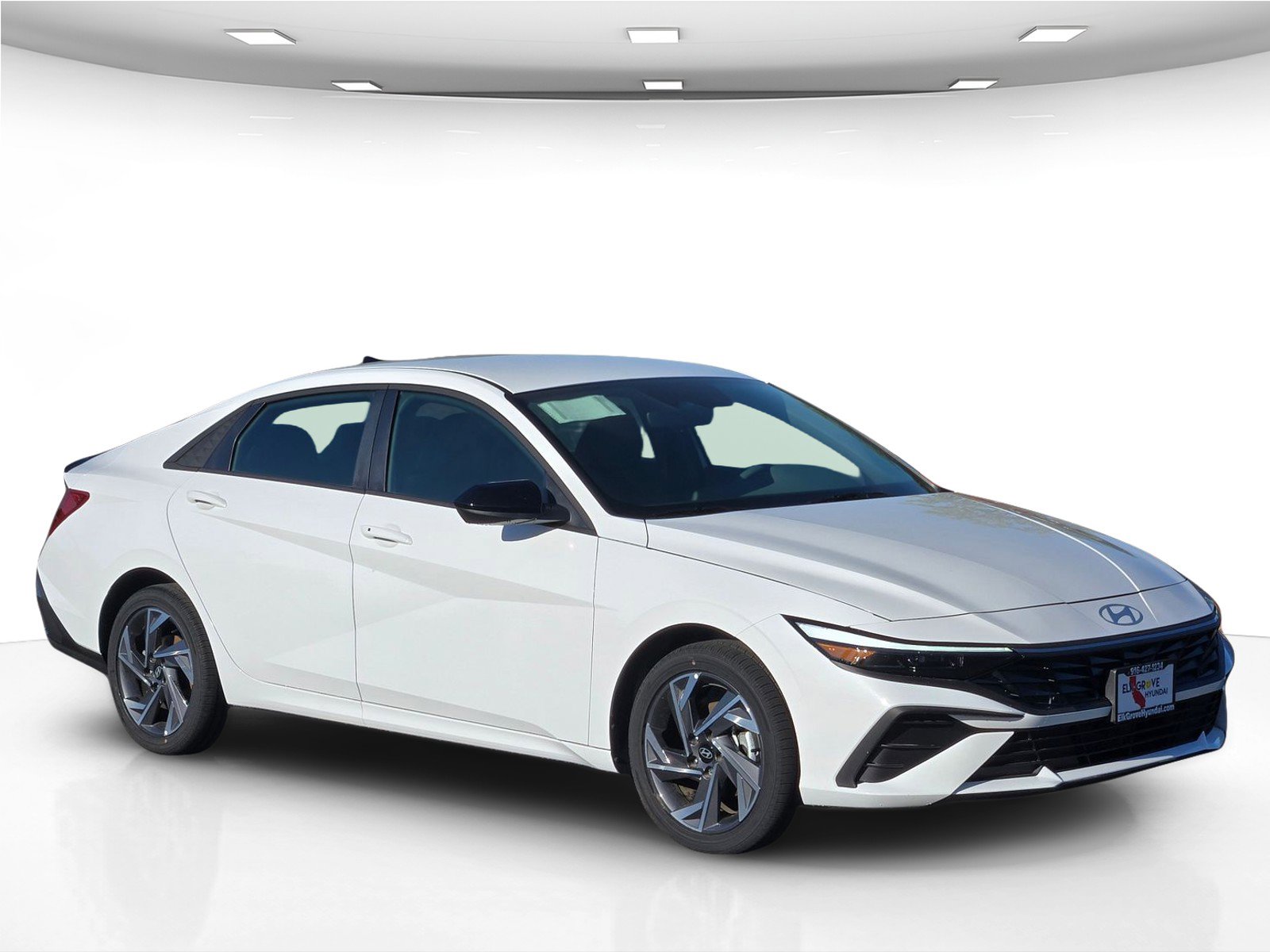 New 2025 Hyundai Elantra SEL image 10