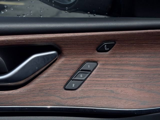Used 2025 Jeep Grand Cherokee Summit AWD/4WD image 15