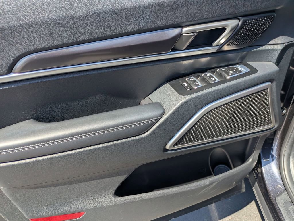 Used 2025 Kia Telluride S image 15