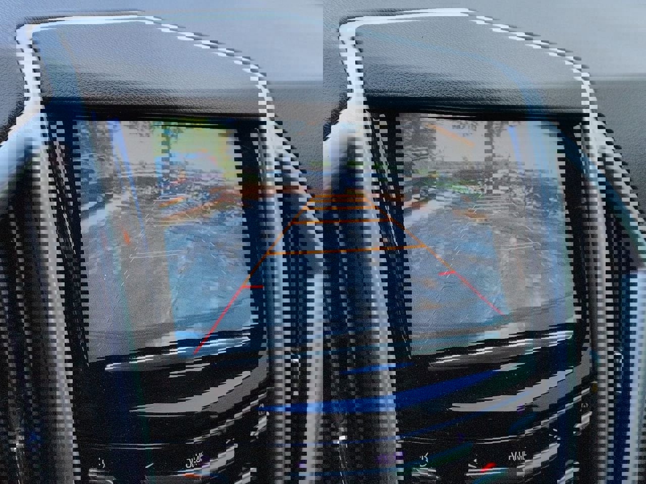 Used 2016 Cadillac SRX Performance w/ Midnight Edition Package image 17