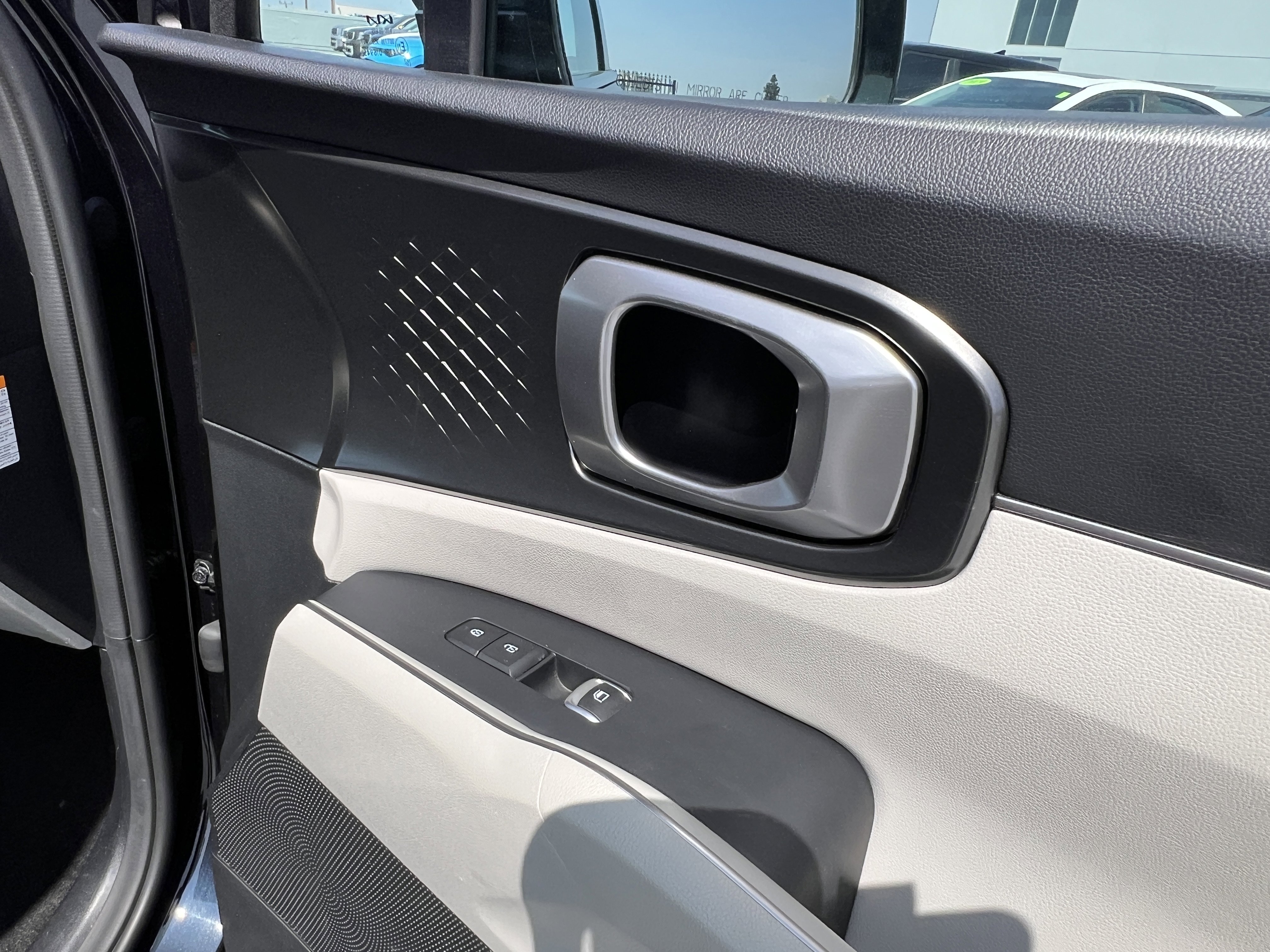 Used 2022 Kia Sorento S image 19