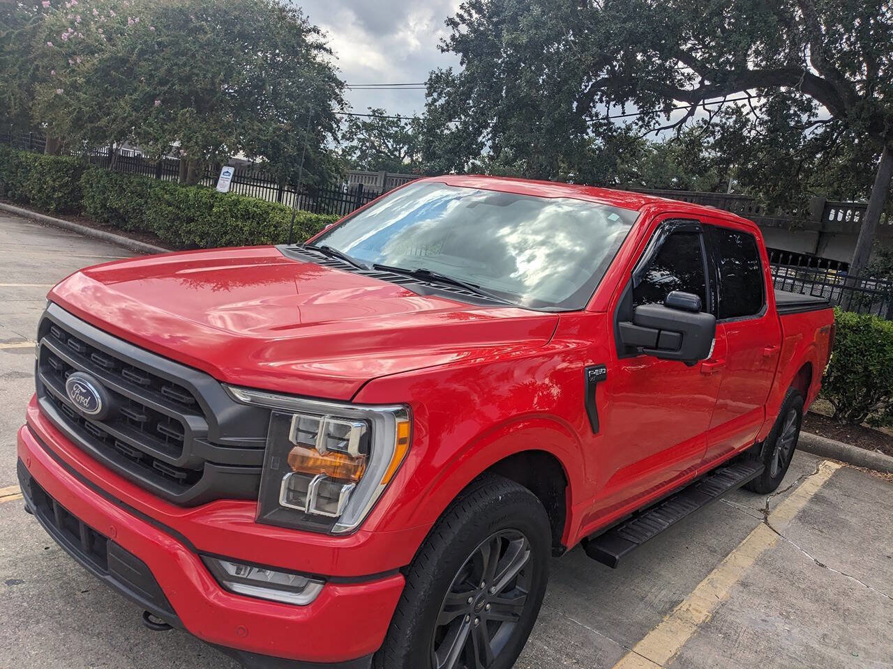 Used 2022 Ford F150 XLT w/ Equipment Group 302A High image 1