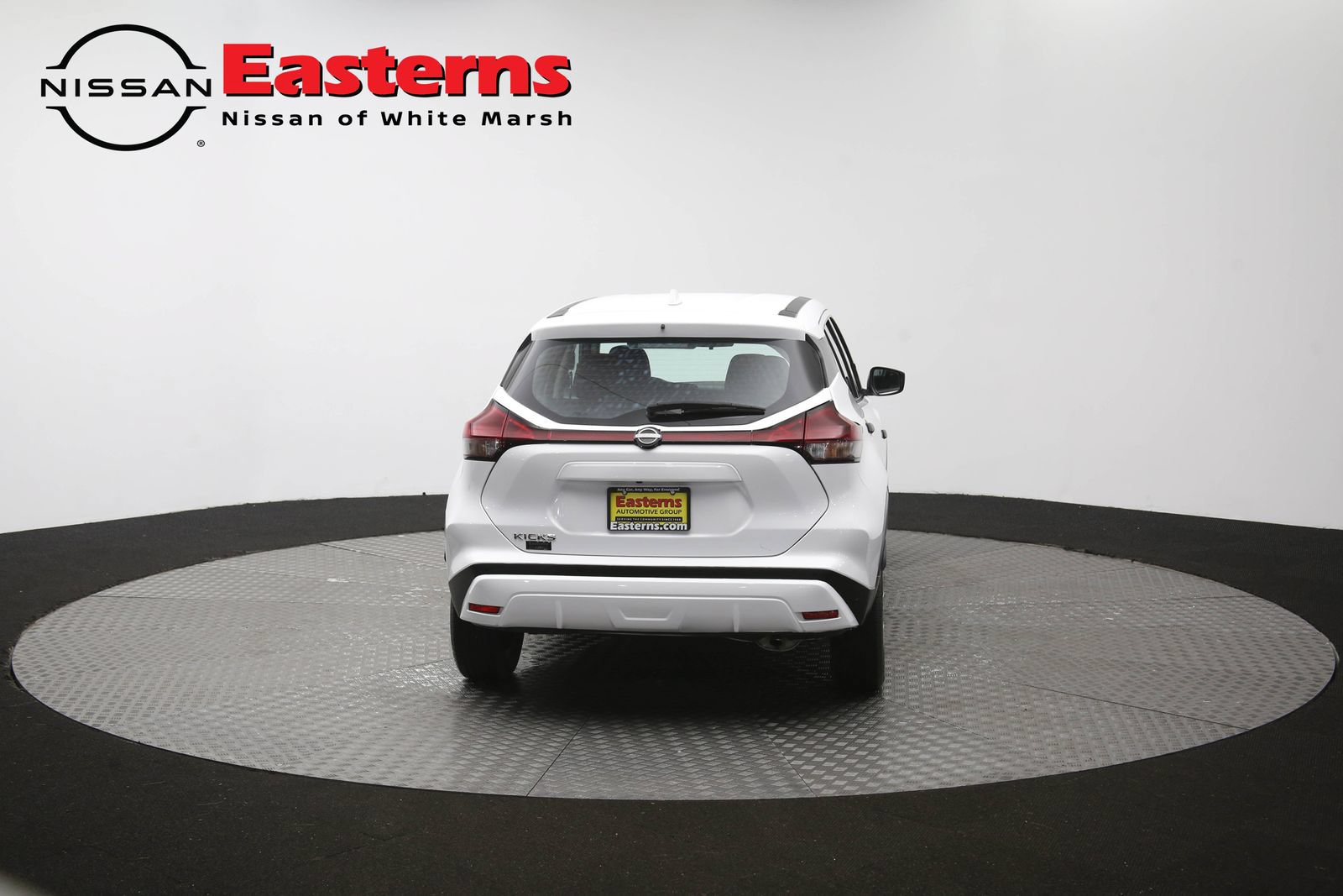 Used 2023 Nissan Kicks S FWD image 39