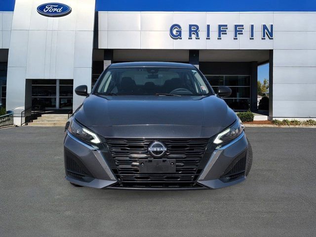 Used 2024 Nissan Altima 2.5 S image 12