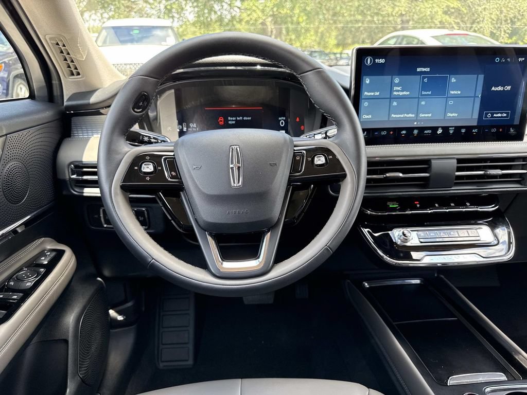 Certified 2026 Lincoln Corsair Premiere AWD/4WD image 17