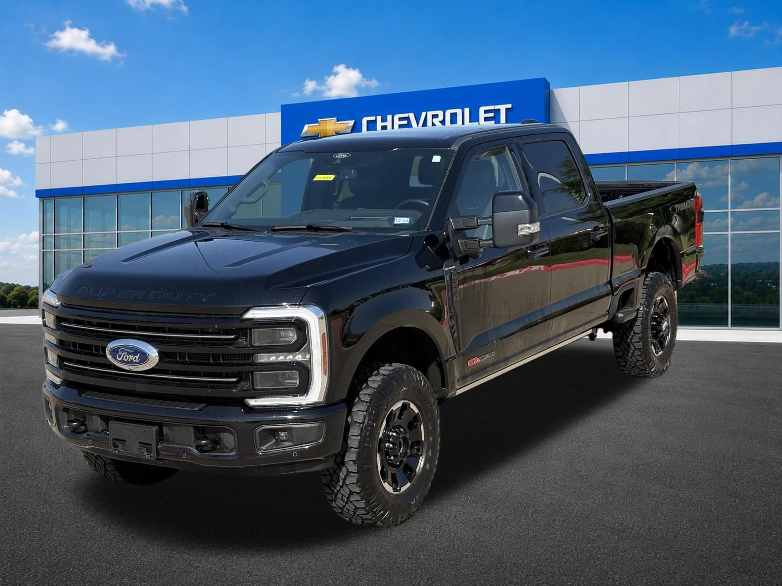 Used 2025 Ford F250 Platinum w/ Tremor Off-Road Package AWD/4WD image 14