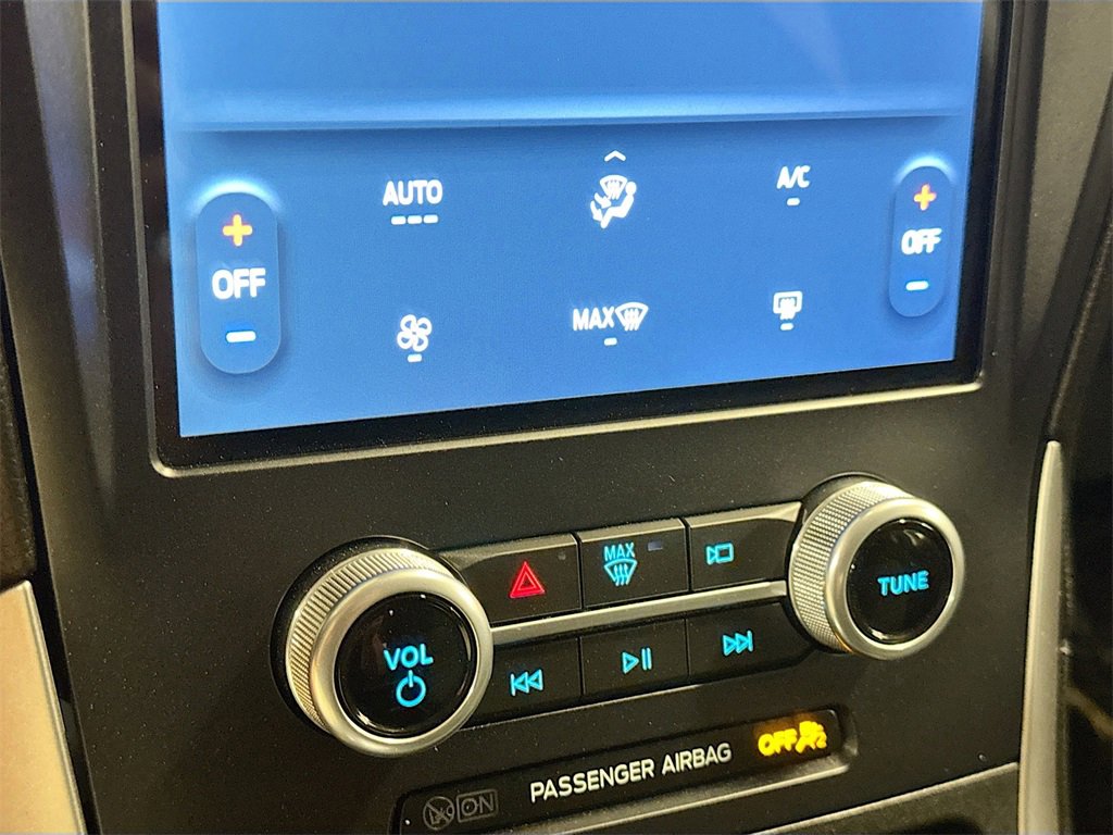 Used 2022 Ford Edge SE image 17