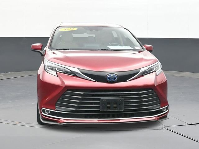 Used 2021 Toyota Sienna XLE image 23