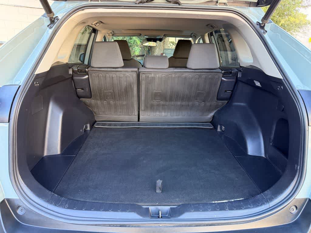 Used 2021 Toyota RAV4 XLE w/ Convenience Package AWD/4WD image 15