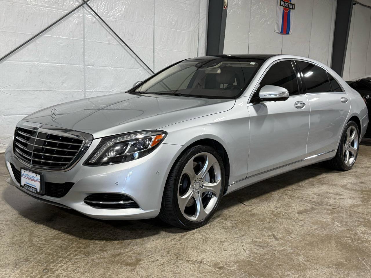 Used 2015 Mercedes-Benz S 550 Sedan w/ Premium 1 Package image 4