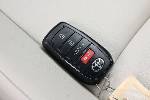 Certified 2024 Toyota Corolla Cross XLE w/ Convenience Package AWD/4WD image 33