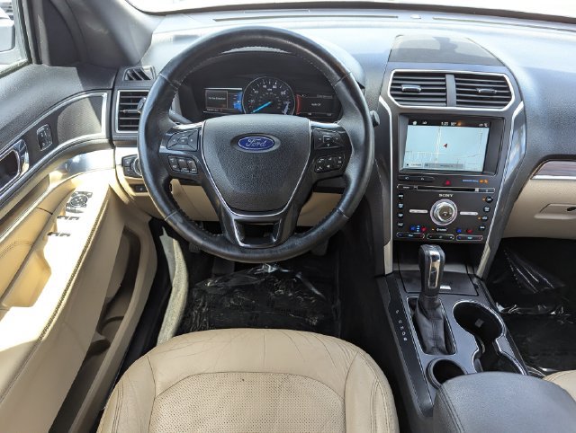 Used 2017 Ford Explorer Limited FWD image 16
