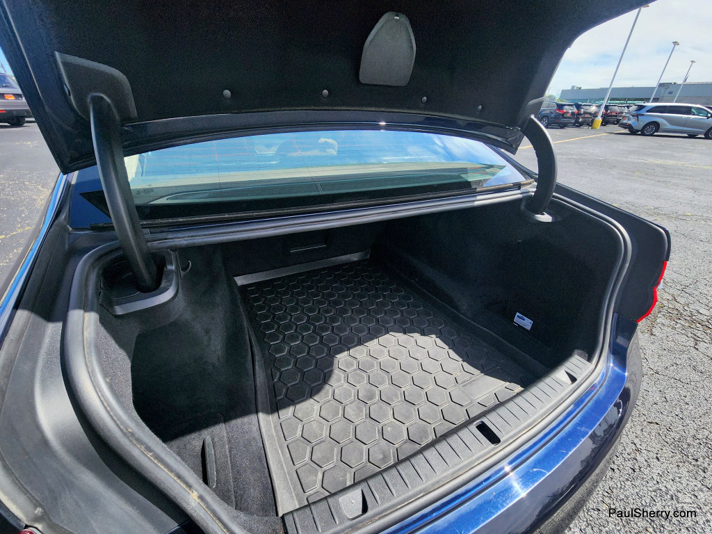Used 2017 BMW 740i xDrive AWD/4WD image 17