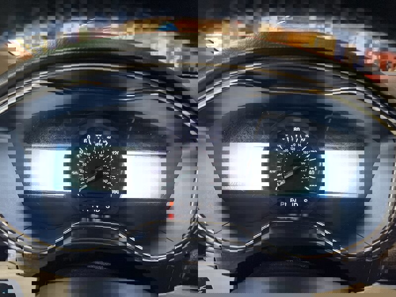 Used 2018 Ford Fusion SE w/ Fusion SE Technology Package image 12