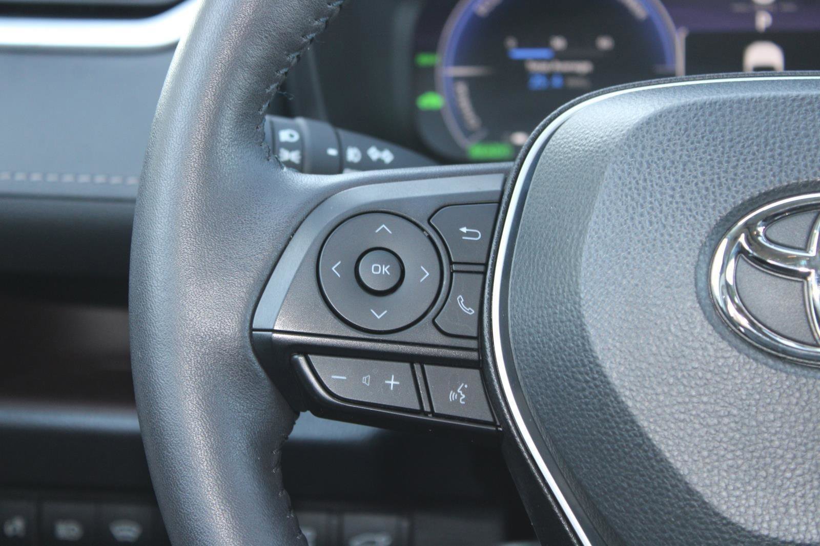 Used 2024 Toyota RAV4 Limited image 29