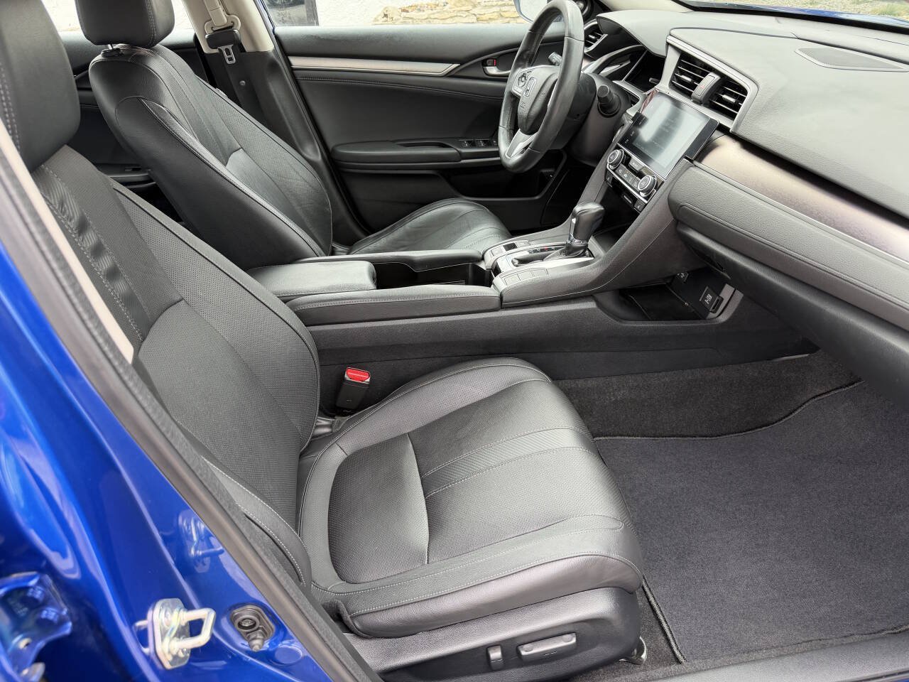 Used 2016 Honda Civic Touring image 21