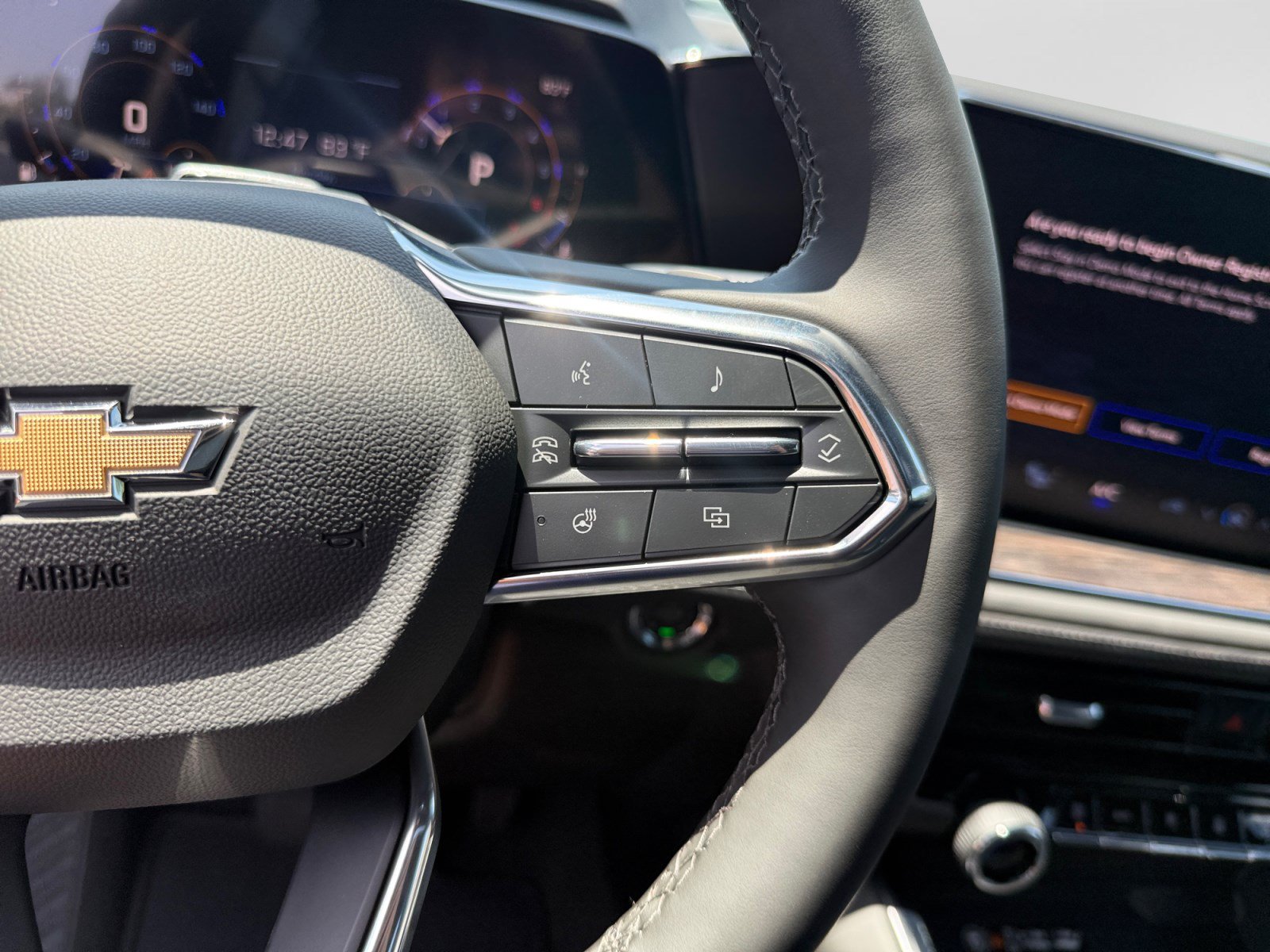New 2026 Chevrolet Suburban LT w/ Advanced Technology Package RWD image 25