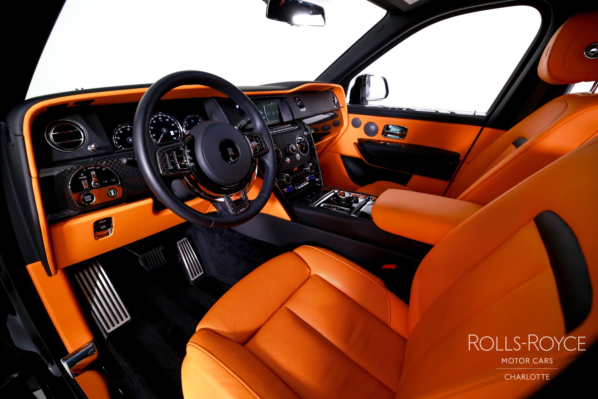 Certified 2023 Rolls-Royce Cullinan Black Badge AWD/4WD image 4