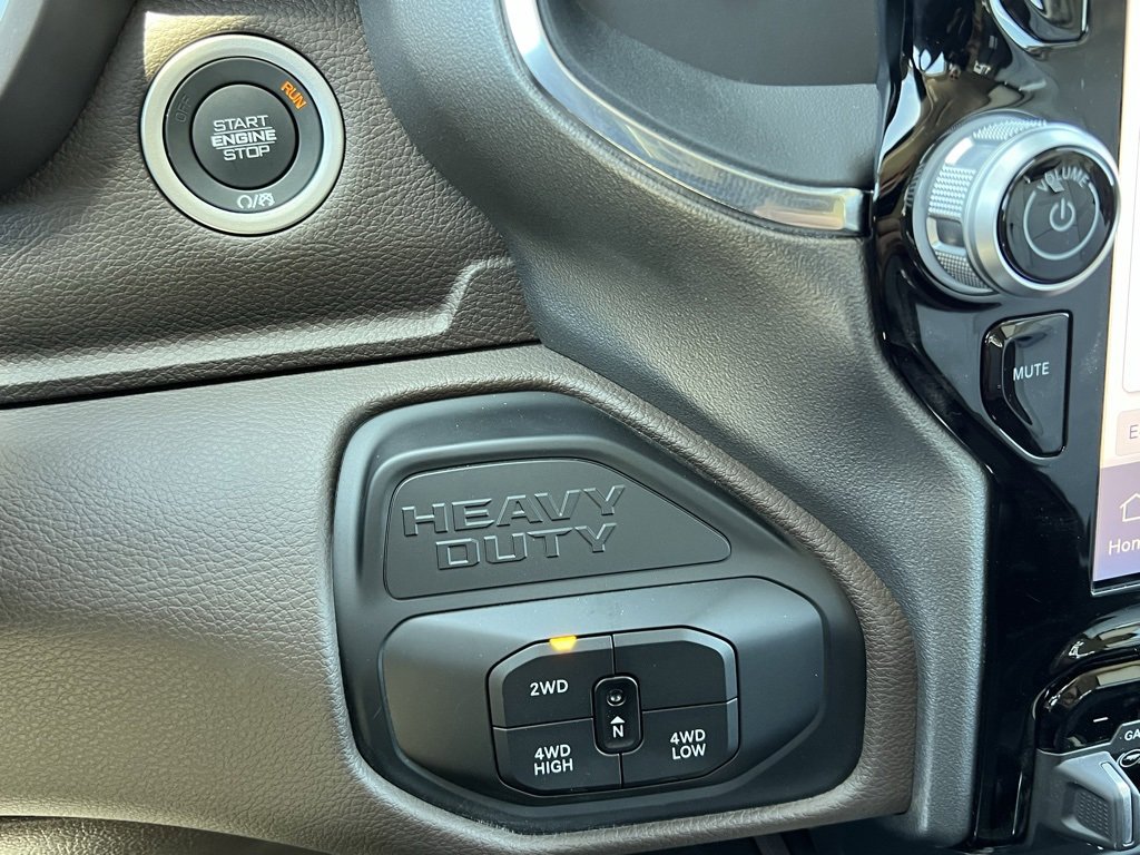 New 2025 RAM 2500 Laramie w/ Towing Technology Group image 25