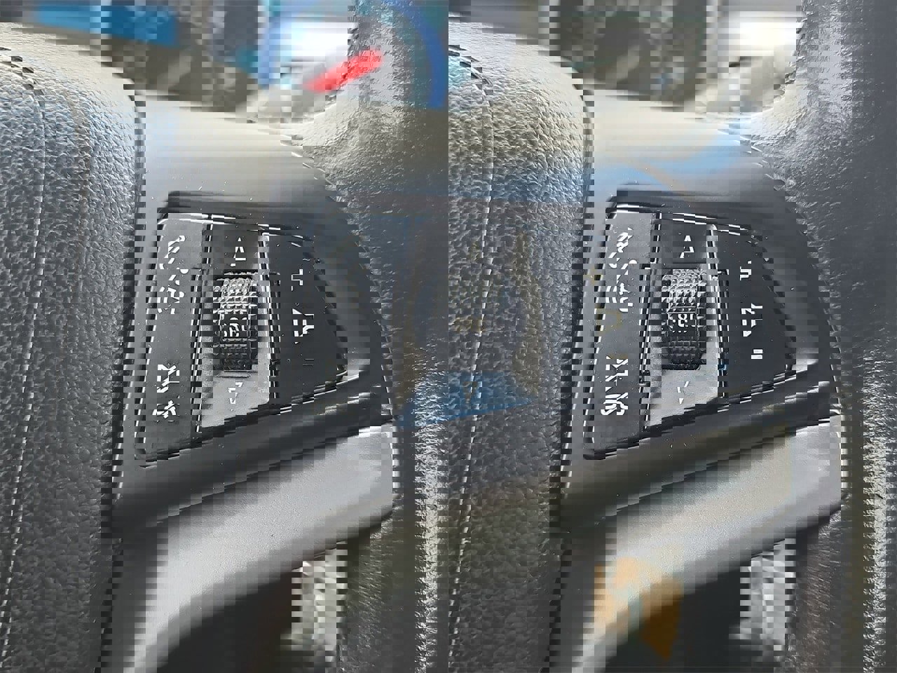 Used 2011 Chevrolet Cruze Eco image 17