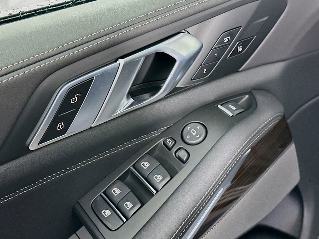 New 2026 BMW X5 xDrive40i w/ M Sport Package image 23