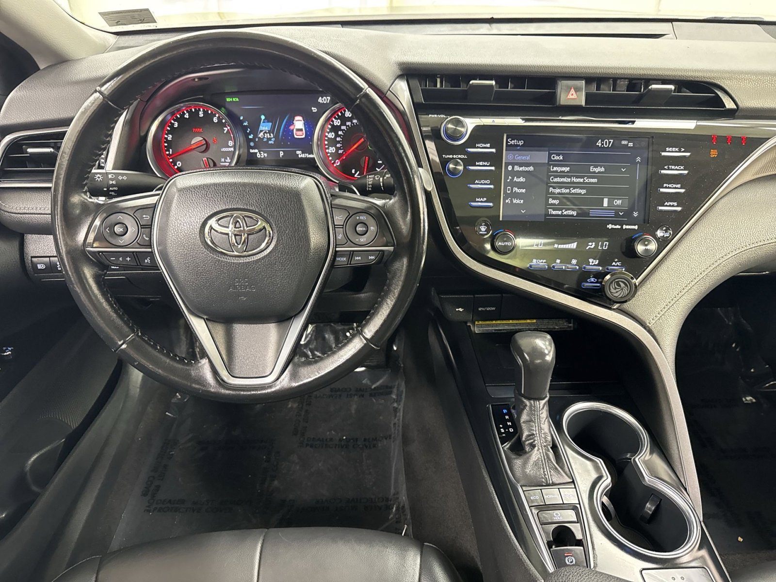 Used 2020 Toyota Camry XSE image 27