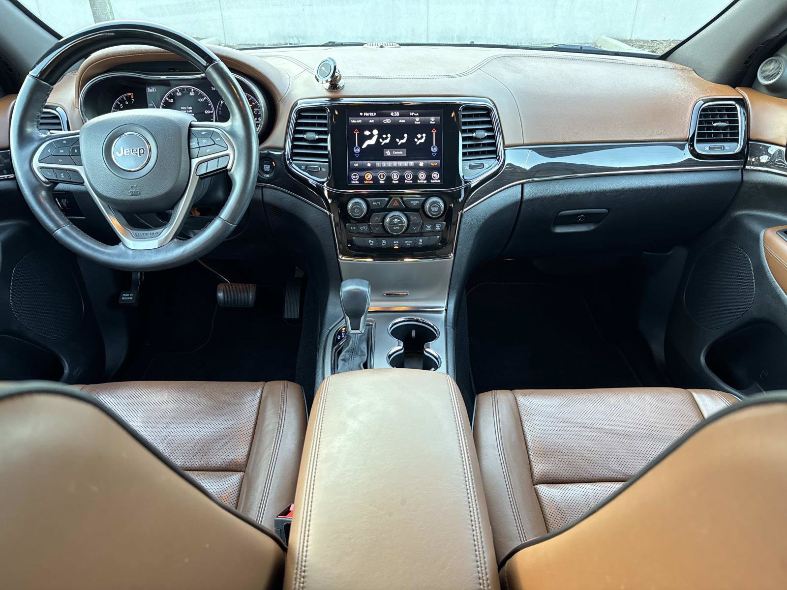 Used 2021 Jeep Grand Cherokee Overland image 14