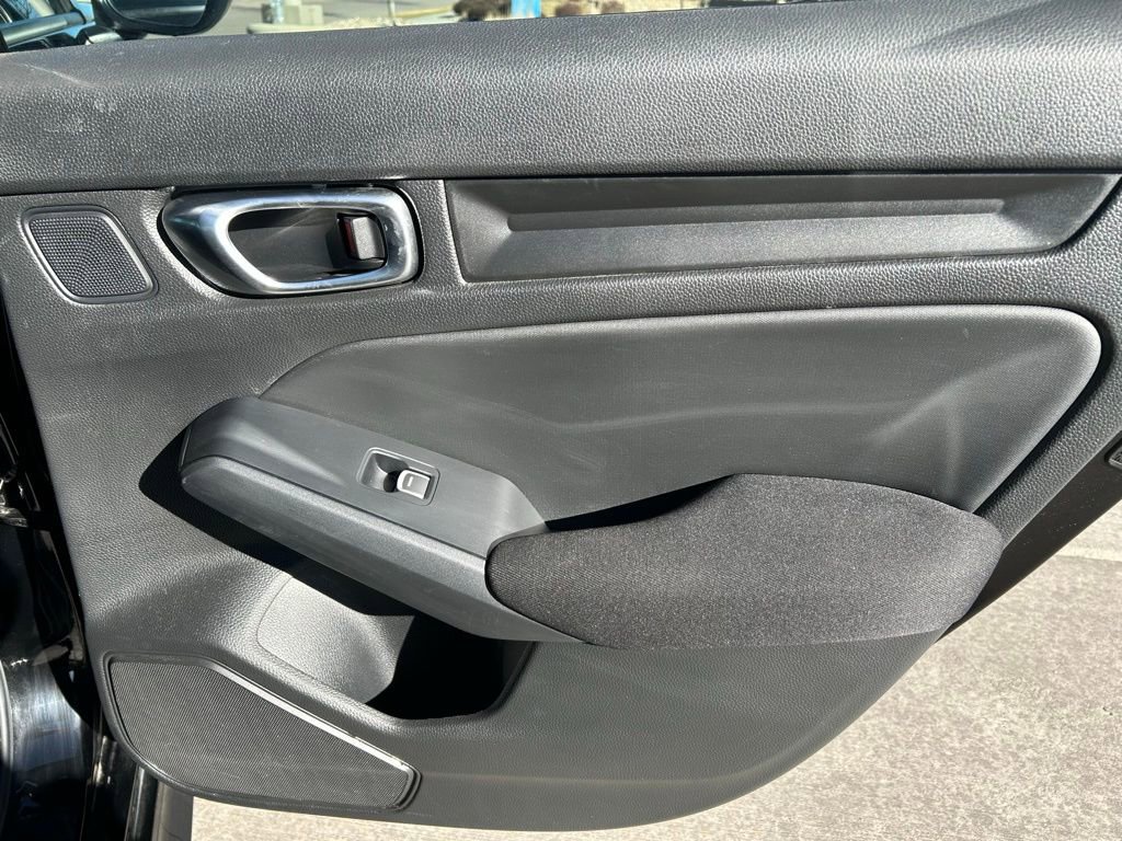 Used 2023 Honda Civic Sport image 27