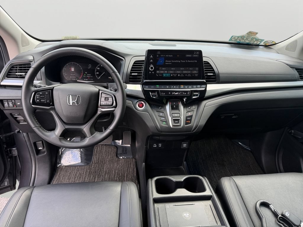 Used 2025 Honda Odyssey EX-L image 16