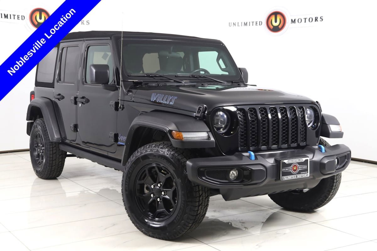 Used 2023 Jeep Wrangler Unlimited w/ Cold Weather Group image 1