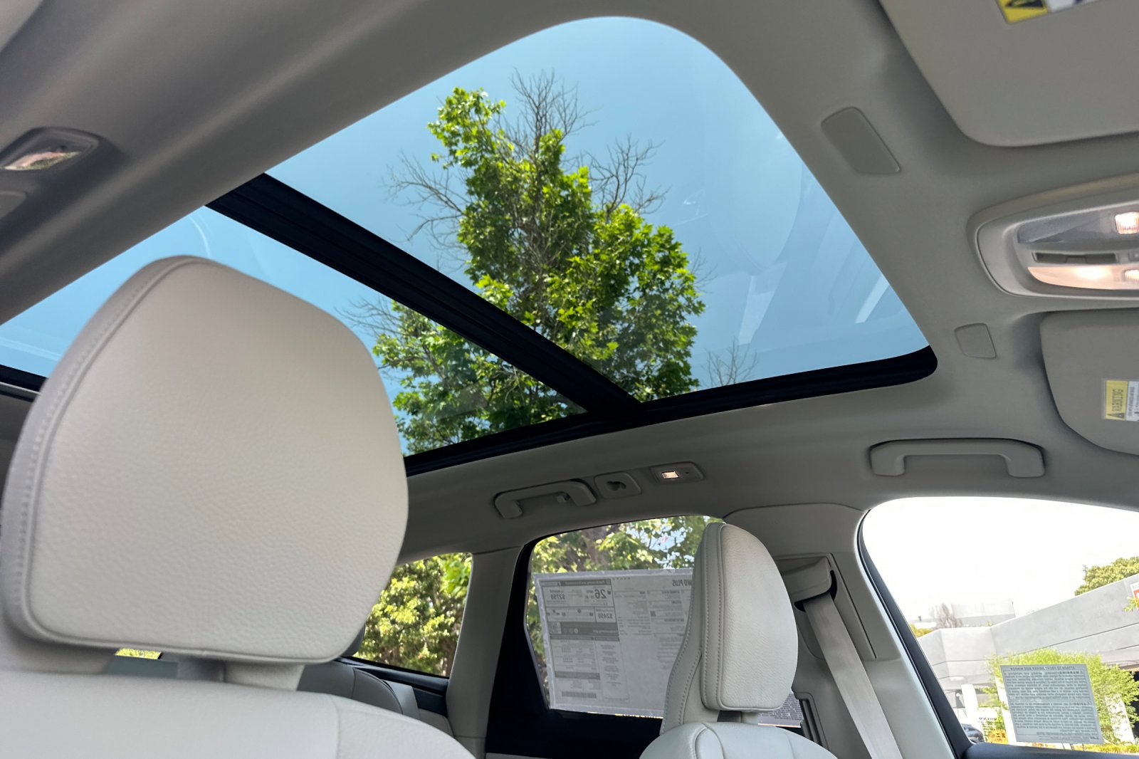 New 2025 Volvo XC60 B5 Plus w/ Climate Package image 14