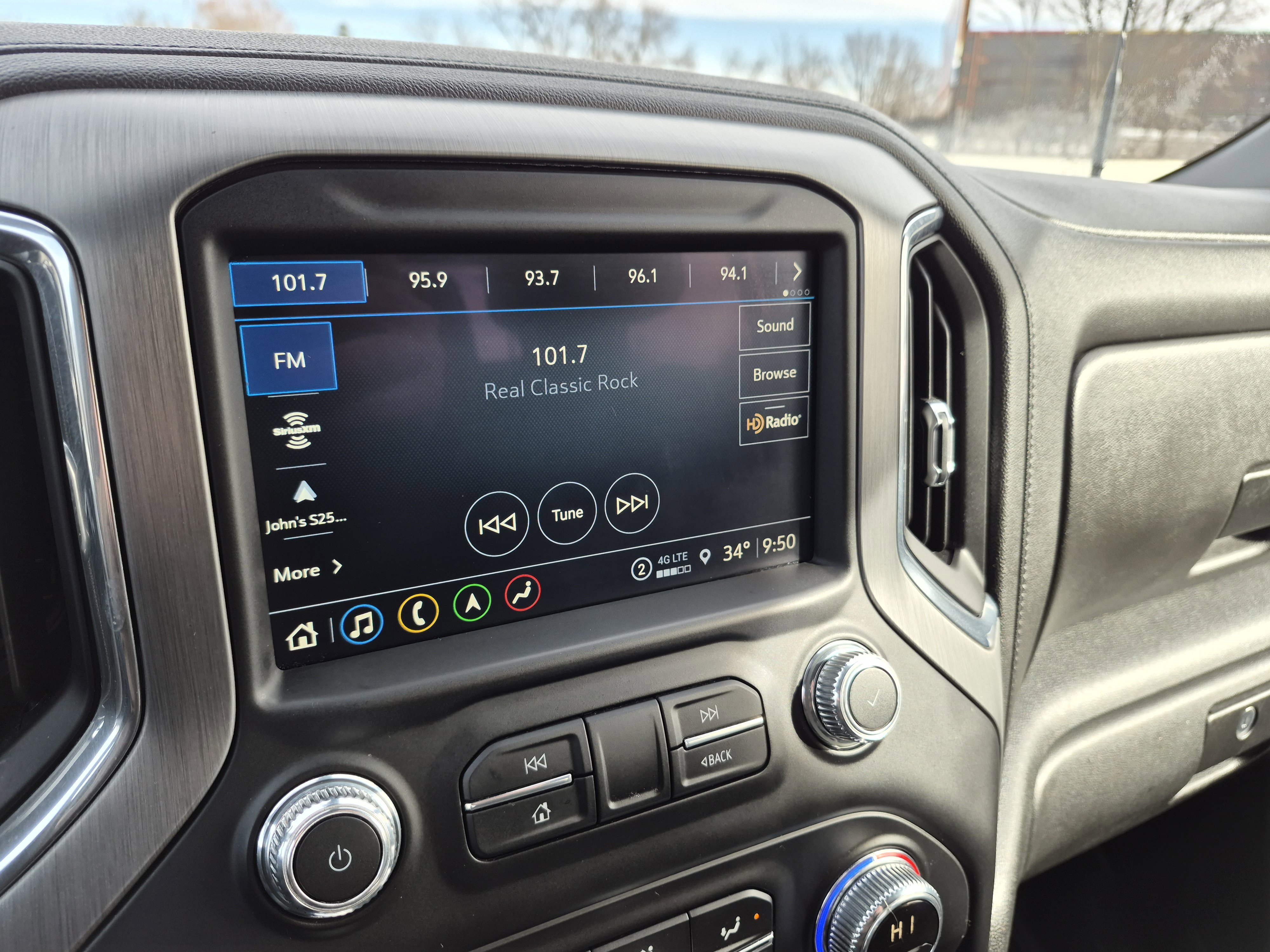 Used 2021 GMC Sierra 2500 Denali w/ Denali Black Diamond Edition image 25
