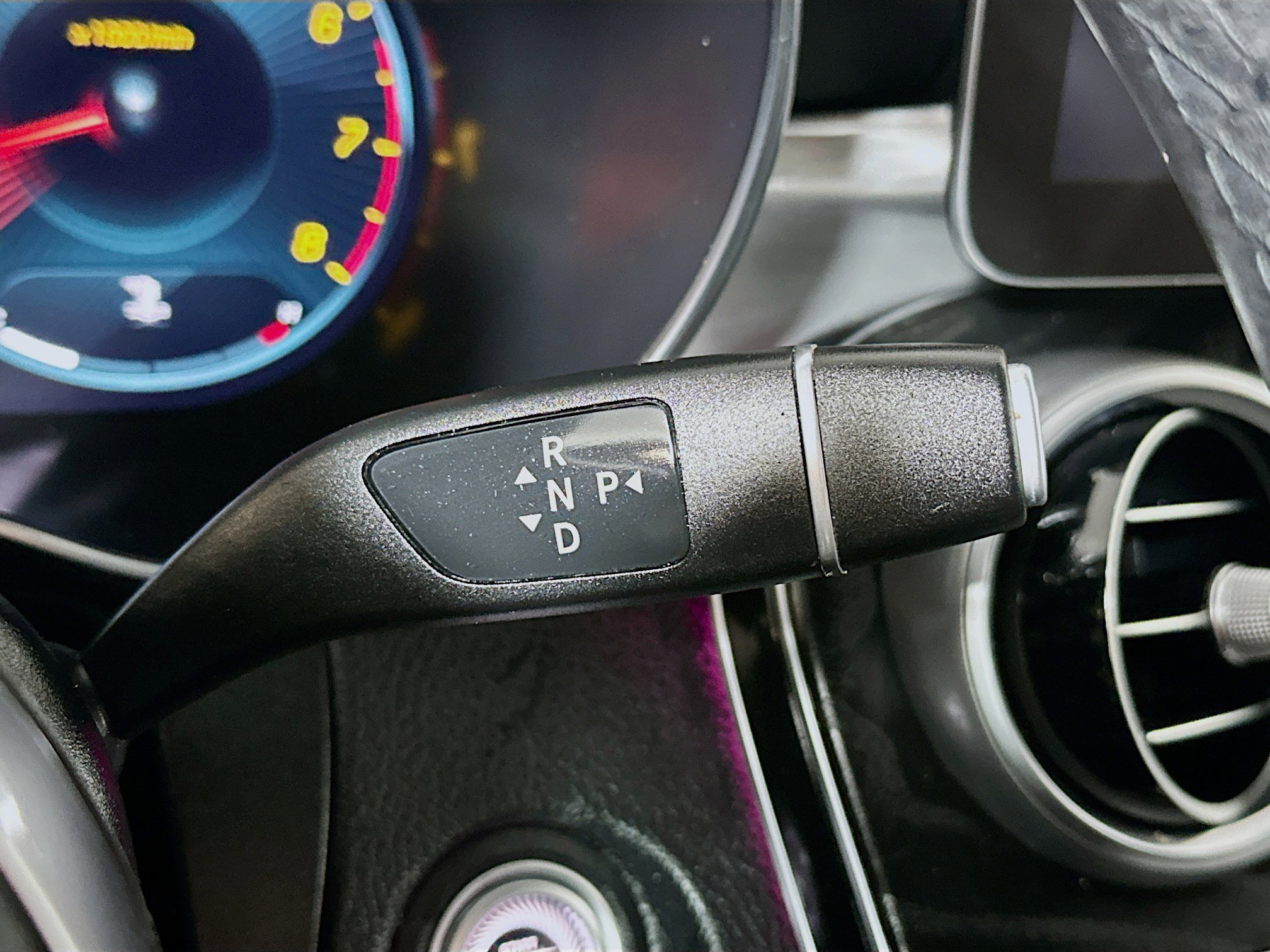 Used 2021 Mercedes-Benz GLC 300 4MATIC image 16