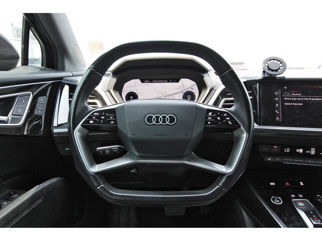 Used 2022 Audi Q4 e-tron Premium Plus AWD/4WD image 15