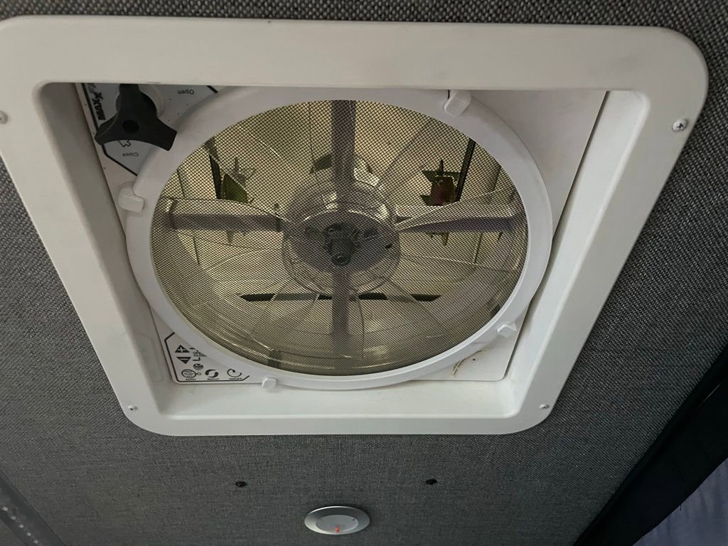 Used 2022 Mercedes-Benz Sprinter 3500 image 36